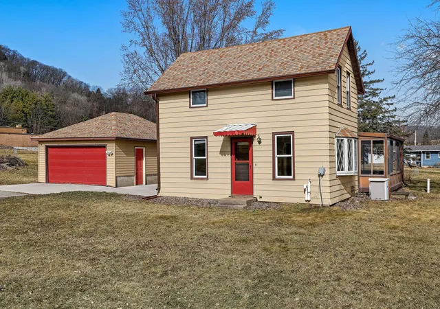 1st image of 1240 Browns Ln, Dakota, MN 55925 | MLS# 7036345