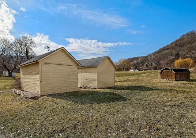 5th image of 1240 Browns Ln, Dakota, MN 55925 | MLS# 7036345