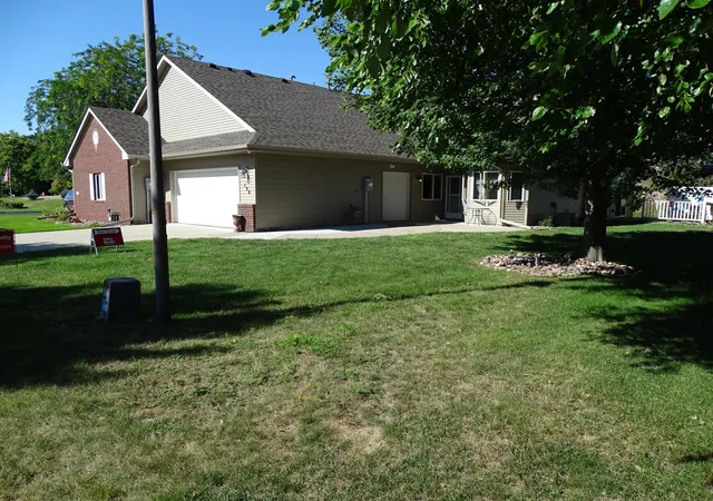 2nd image of 124 Bluebird Ln, Clearwater, MN 55320 | MLS# 7036382