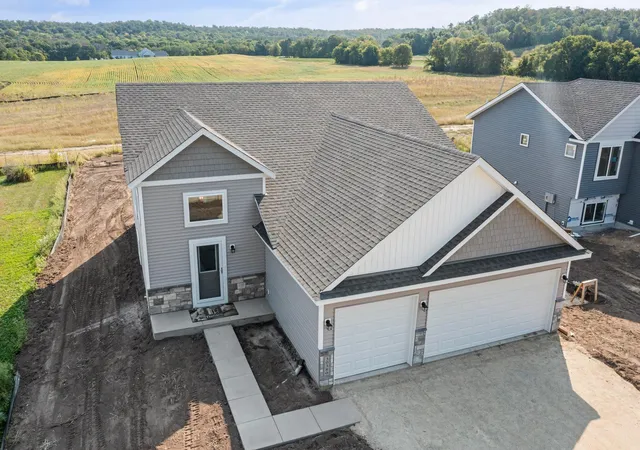 Photo 3 of Single family home for sale at 569 Sienna Dr, Watertown, MN 55388 | MLS# 7036386 | Listing updated on 2026-10-06