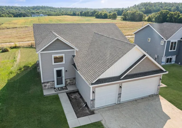 Photo 3 of Single family home for sale at 569 Sienna Dr, Watertown, MN 55388 | MLS# 7036386 | Listing updated on 2026-10-06