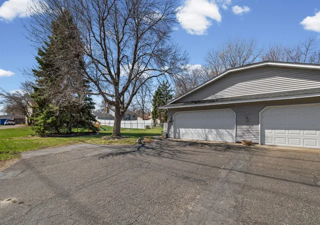 2nd image of 7517 Xerxes Ave N, Minneapolis, MN 55444 | MLS# 7036418
