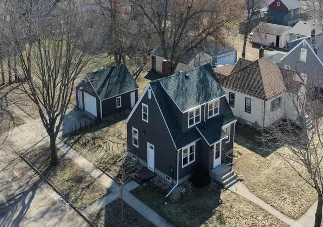Photo 1 of Single family home for sale at 601 7th Street Sw, Willmar, MN 56201 | MLS# 7036422 | Listing updated on 2026-10-01