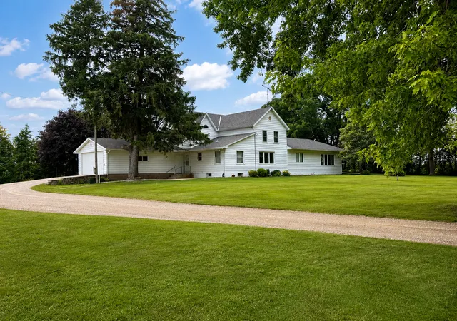 Homes for sale in Kenyon, MN | 44241 70th Ave, Kenyon, MN 55946 | MLS# 7036471