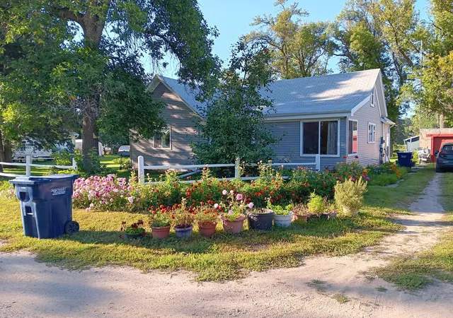 Photo 2 of Single family home for sale at 603 Pearl St N, Buffalo, ND 58011 | MLS# 7036487 | Listing updated on 2026-10-01