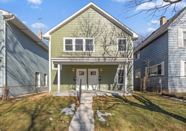 1st image of 1195 Bush Ave, Saint Paul, MN 55106 | MLS# 7036597