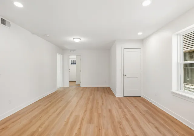 Listing Photo 5 - Condo for sale in building located at 1195 Bush Ave, Saint Paul, MN 55106