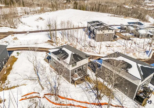 34th image of 121 Kayak View Ct, Duluth, MN 55808 | MLS# 7036615