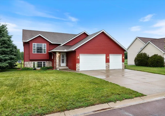 Homes for sale in Lester Prairie, MN | 2100 Blake Ave, Lester Prairie, MN 55354 | MLS# 7036660
