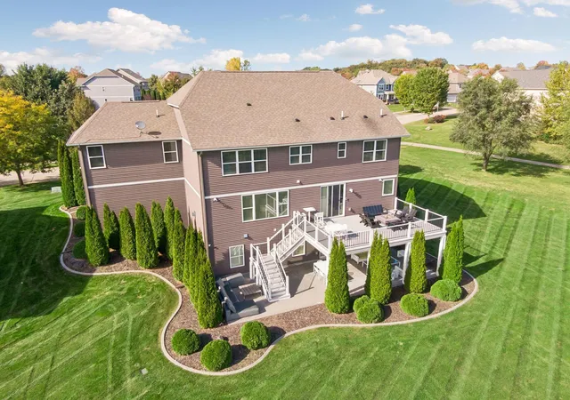 Photo 3 of Sale Pending at 2555 Heron Ln, Victoria, MN 55386 | MLS# 7036767 | Listing updated on 2026-10-15