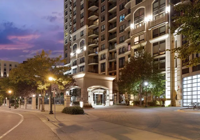 54th image of 500 E Grant St #2102, Minneapolis, MN 55404 | MLS# 7037009