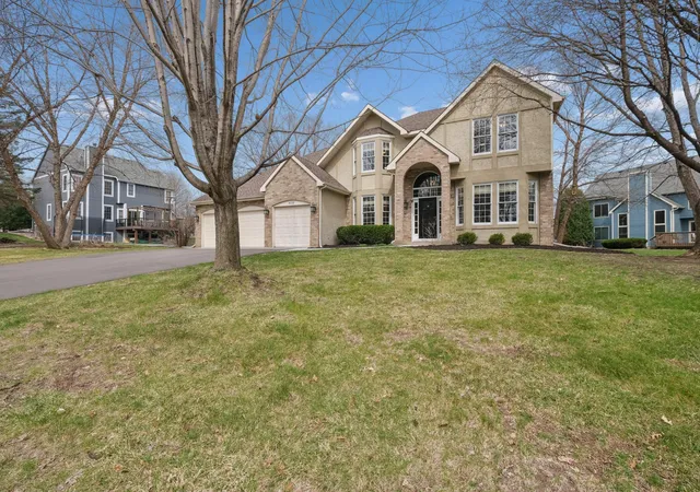 2nd image of 16332 Mayfield Dr, Eden Prairie, MN 55347 | MLS# 7037064