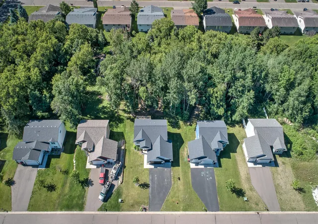Homes for sale in Cambridge, MN | 123 20th Ave Sw, Cambridge, MN 55008 | MLS# 7037220