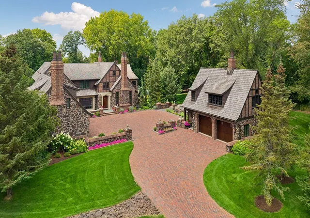Photo 1 of Mansion for sale at 230 Salem Church Rd, Saint Paul, MN 55118 | MLS# 7037243 | Listing updated on 2026-10-06