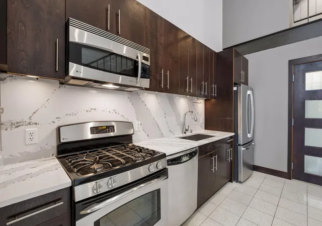Listing Photo 4 - Condo for sale in building located at 214 4th St E, St. Paul, MN 55101 - Unit #103