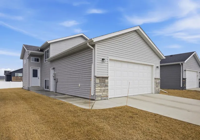 Homes for sale in Horace, ND | 6769 70th Ave S, Horace, ND 58047 | MLS# 7037527