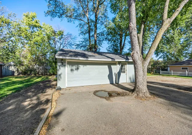 45th image of 9706 Foley Blvd Nw, Minneapolis, MN 55433 | MLS# 7037532