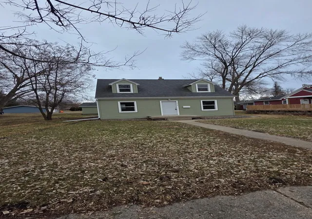 Photo 1 of Single family home for sale at 313 11th Street S, Benson, MN 56215 | MLS# 7037591 | Listing updated on 2026-08-11