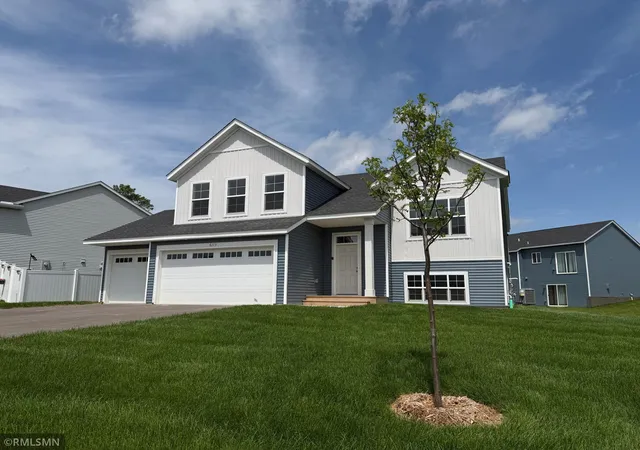 2nd image of 6113 Radford Ave Ne, Elk River, MN 55330 | MLS# 7038158