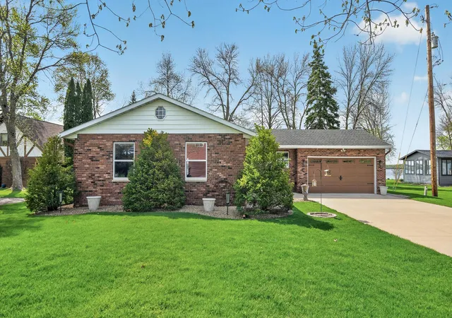Homes for sale in Faribault, MN | 5024 Cannon Lake Trl, Faribault, MN 55021 | MLS# 7038264