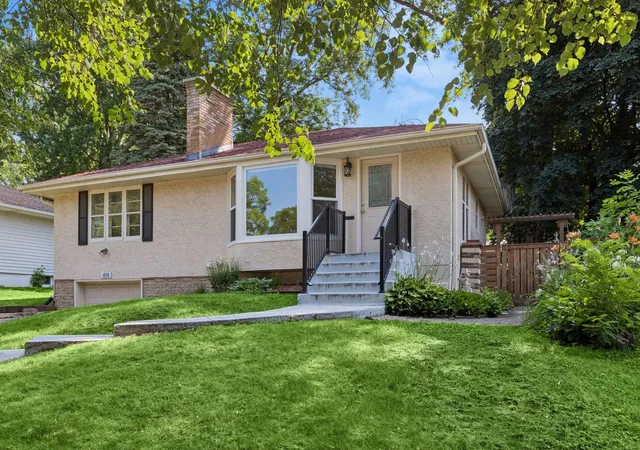 30th image of 1030 Prior Ave S, Saint Paul, MN 55116 | MLS# 7038425