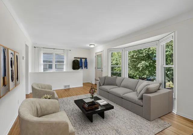 5th image of 1030 Prior Ave S, Saint Paul, MN 55116 | MLS# 7038425