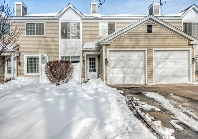 Photo 1 of Single family home for sale at 2017 Southcross Dr W #707, Burnsville, MN 55306 | MLS# 7038457 | Listing updated on 2026-04-23