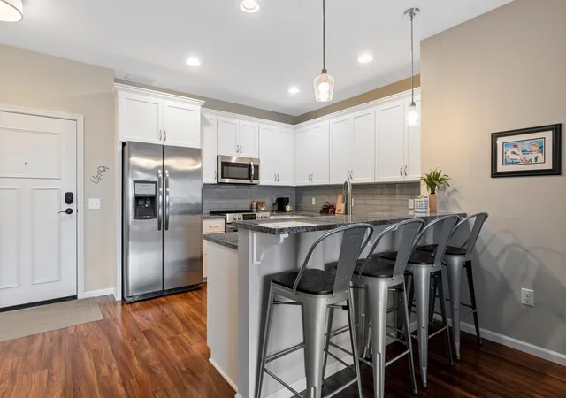 3rd image of 279 Minnesota Ave W #203, Glenwood, MN 56334 | MLS# 7038583
