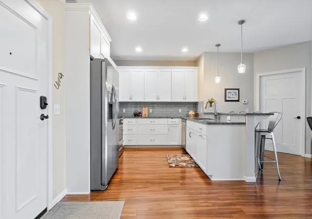 5th image of 279 Minnesota Ave W #203, Glenwood, MN 56334 | MLS# 7038583