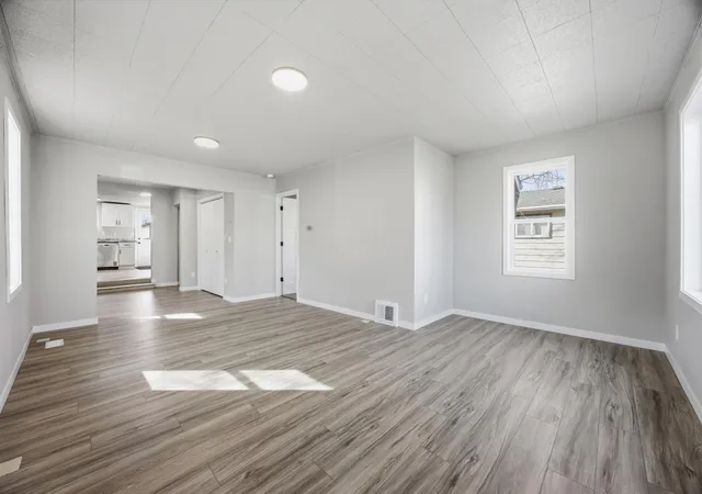 3rd image of 1108 18Th St N, Fargo, ND 58102 | MLS# 7038587
