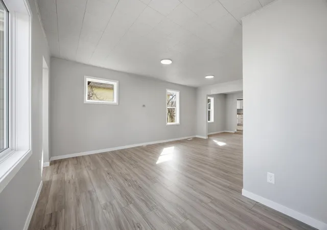 4th image of 1108 18Th St N, Fargo, ND 58102 | MLS# 7038587