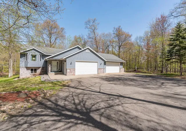 Photo 3 of Single family home for sale at 8080 County Rd 127, Brainerd, MN 56401 | MLS# 7038617 | Listing updated on 2026-08-15