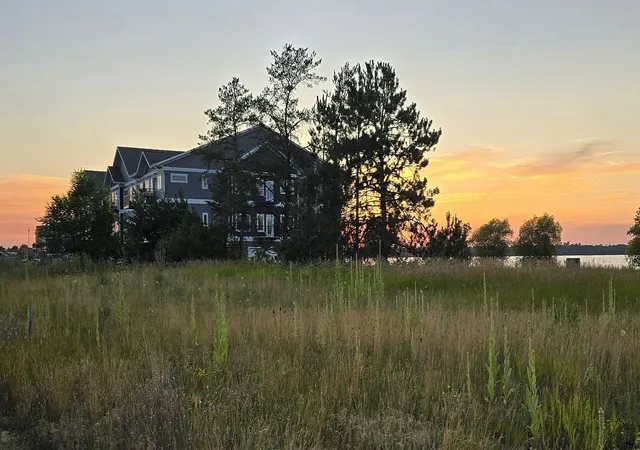 2nd image of 715 Lake Shore Dr NE, Bemidji, MN 56601
