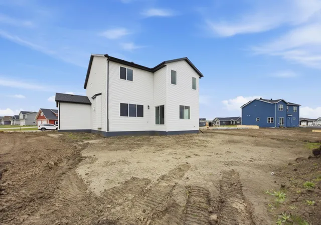 Homes for sale in Kindred, ND | 517 Prairie Pkwy, Kindred, ND 58051 | MLS# 7038646