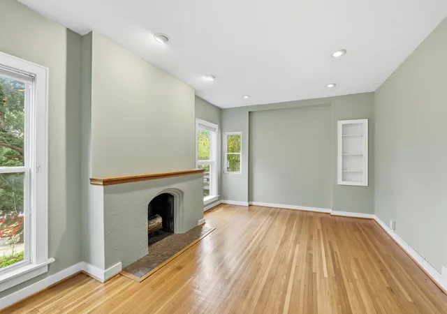4th image of 233 Groveland Ave, Minneapolis, MN 55403 | MLS# 7038930