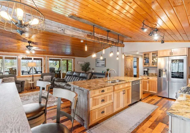 Photo 4 of Single family home for sale at 33527 Anderson Ct, Crosslake, MN 56442 | MLS# 7038978 | Listing updated on 2026-08-29