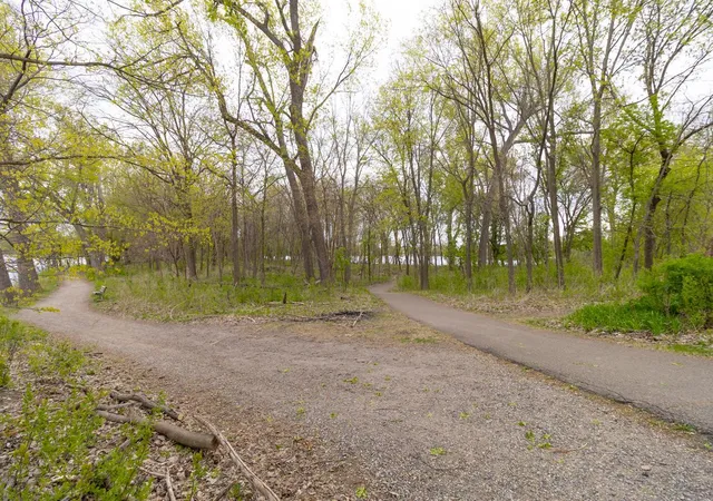 28th image of 2036 Cedar Lake Pkwy, Minneapolis, MN 55416 | MLS# 7039041