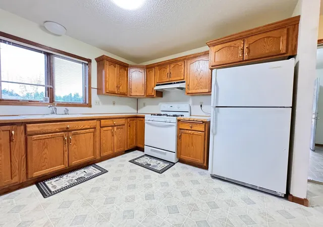 Photo 3 of Single family home for sale at 608 Forest View Ave, Park Rapids, MN 56470 | MLS# 7039069 | Listing updated on 2026-08-31