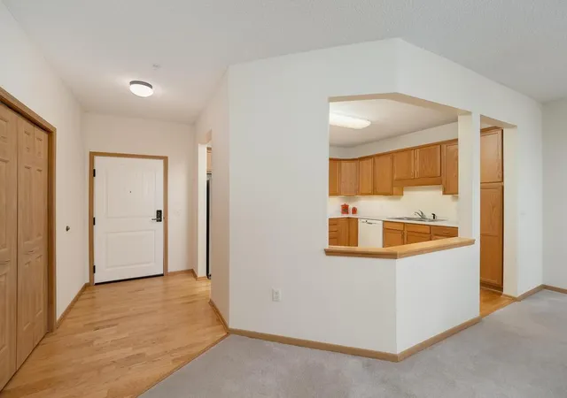 Homes for sale in New Brighton, MN | 1900 Rush Lake Trl #126, New Brighton, MN 55112 | MLS# 7039158
