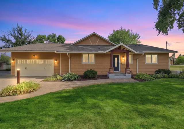 Photo 3 of Single family home for sale at 3635 Chelmsford Rd Ne, Minneapolis, MN 55418 | MLS# 7039196 | Listing updated on 2026-10-07