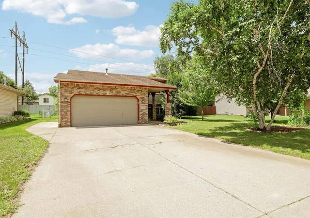 Homes for sale in Champlin, MN | 7337 116th Pl N, Champlin, MN 55316 | MLS# 7039286