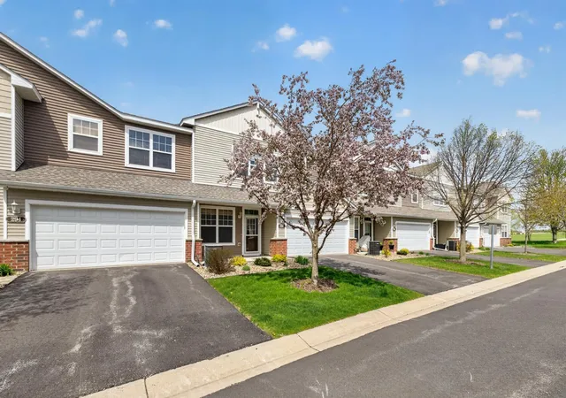 32nd image of 290 Emory Ln Se, Rochester, MN 55904 | MLS# 7039305