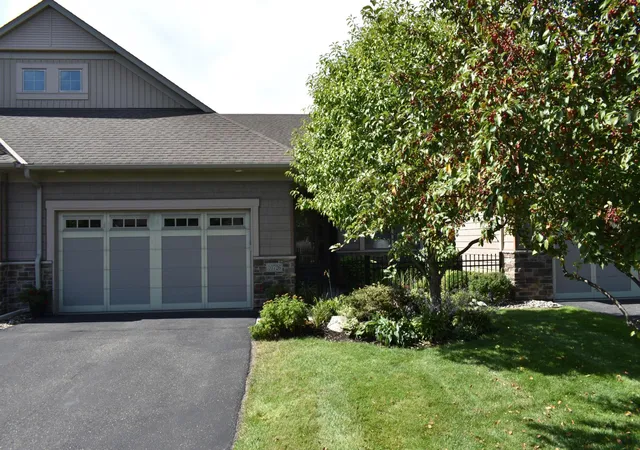 Photo 3 of Single family home for sale at 10726 Lyndale Blfs Trl, Minneapolis, MN 55420 | MLS# 7039360 | Listing updated on 2026-10-07