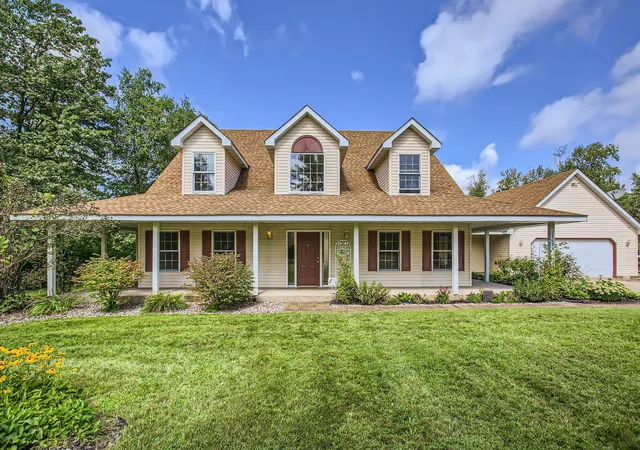 1st image of 18046 Zodiac St Ne, Forest Lake, MN 55025 | MLS# 7039541