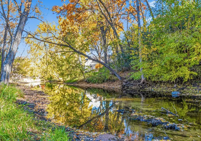 2nd image of 4023 Wood End Dr, Minneapolis, MN 55424 | MLS# 7039584