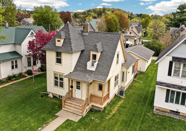 1st image of 1231 Church Ave, Saint Charles, MN 55972 | MLS# 7039599