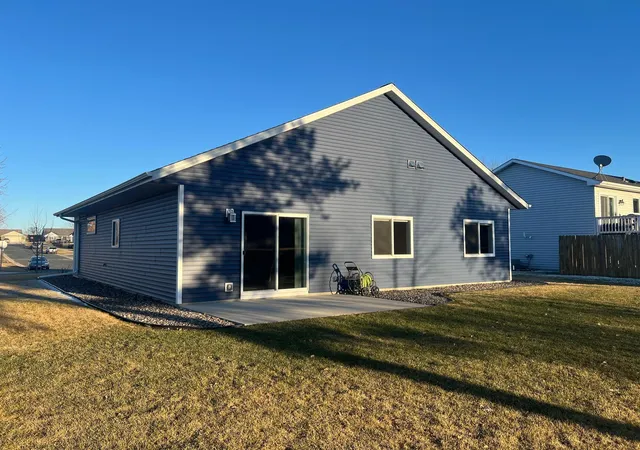 Photo 3 of Single family home for sale at 900 8th Avenue Sw, Pine Island, MN 55963 | MLS# 7039710 | Listing updated on 2026-09-25