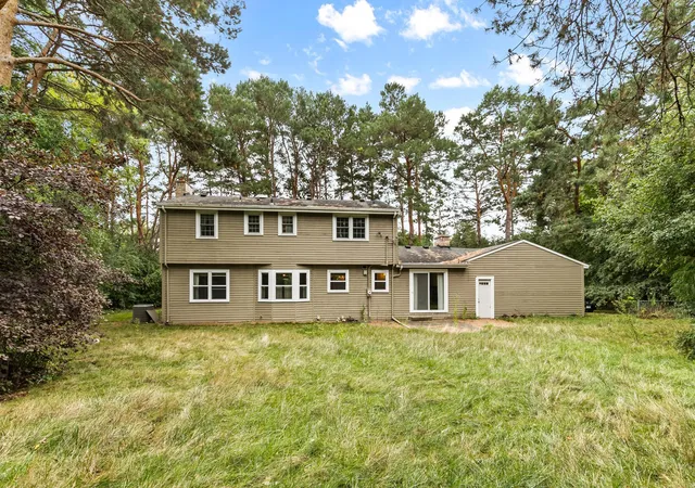 Photo 3 of Single family home for sale at 18010 County Rd 6, Minneapolis, MN 55447 | MLS# 7039883 | Listing updated on 2026-09-23