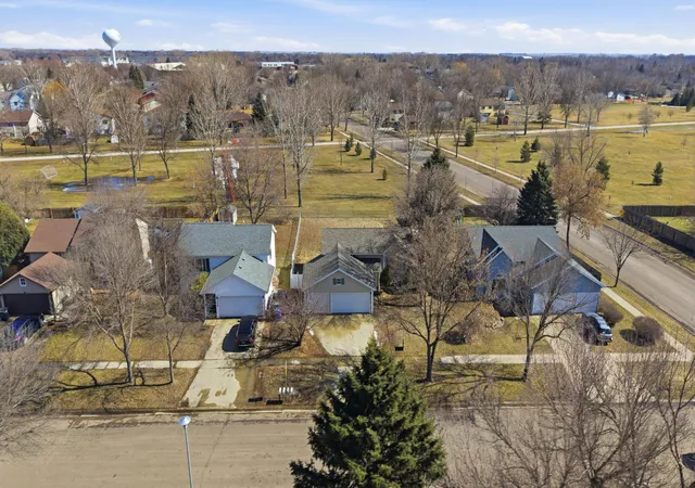 Homes for sale in Fargo, ND | 3474 18Th St S, Fargo, ND 58104 | MLS# 7040263