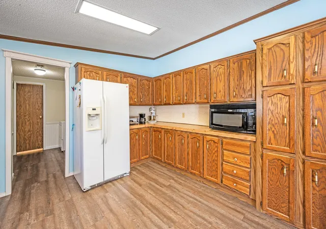 Photo 4 of Sale Pending at 1734 40th Street, Ceylon, MN 56121 | MLS# 7040288 | Listing updated on 2026-08-12